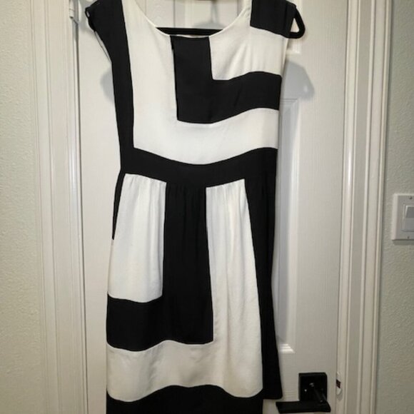 MM Couture Dress Black and White Mod Print 100% Silk Size Large - Picture 3 of 6